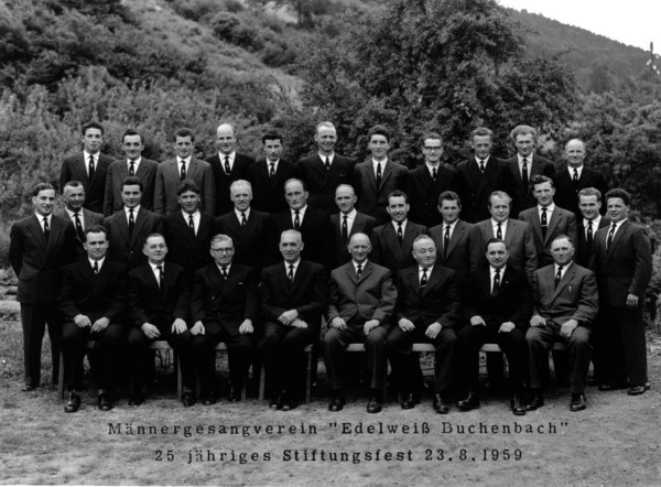 Männergesangverein Edelweiss Buchenbach beim 25-jährigen Stiftungsfest 1959