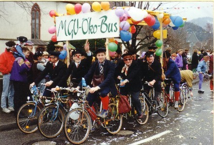 Der MGV-Öko-Bus unterwegs im Umzug